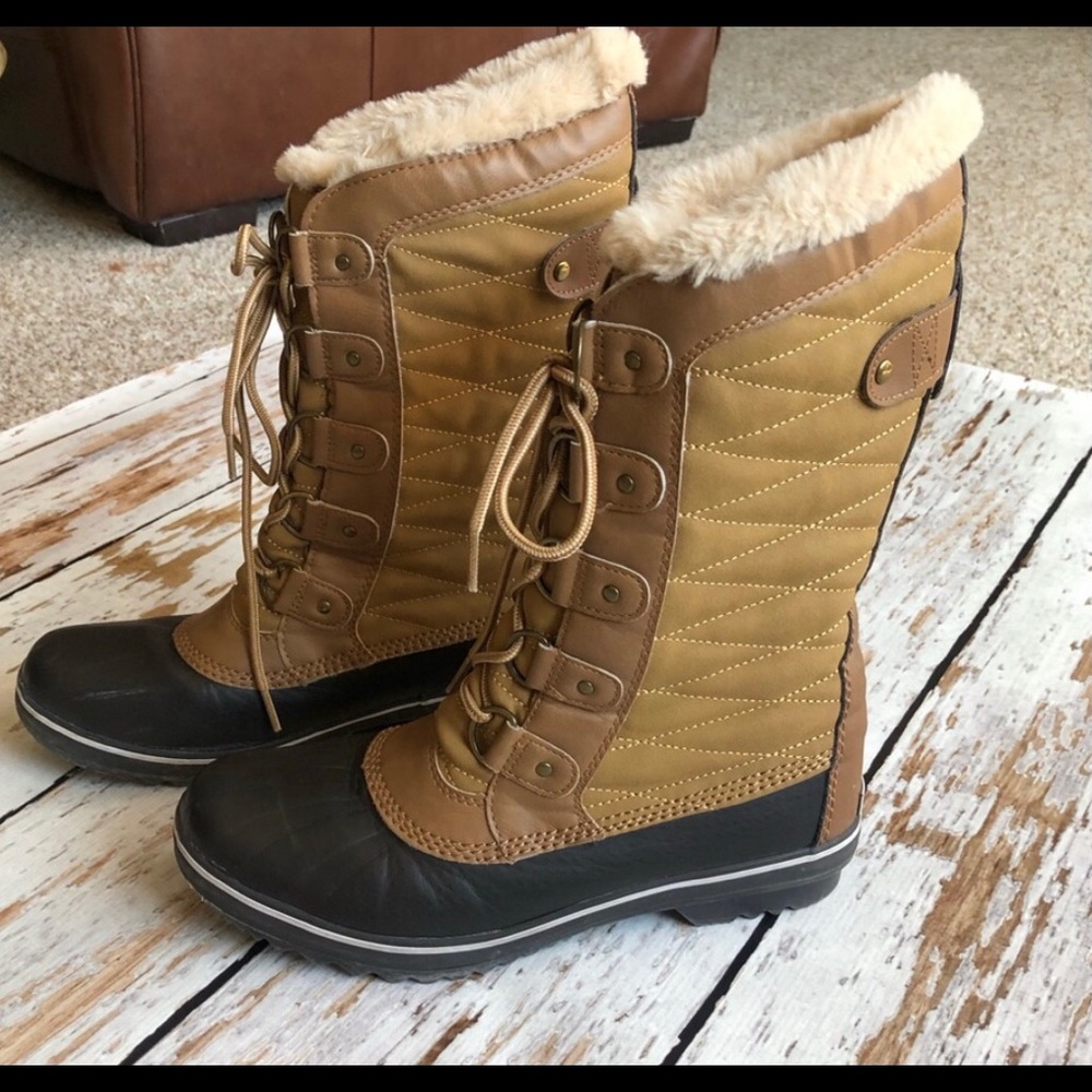 Brand New JBU weatherproof adorable boots